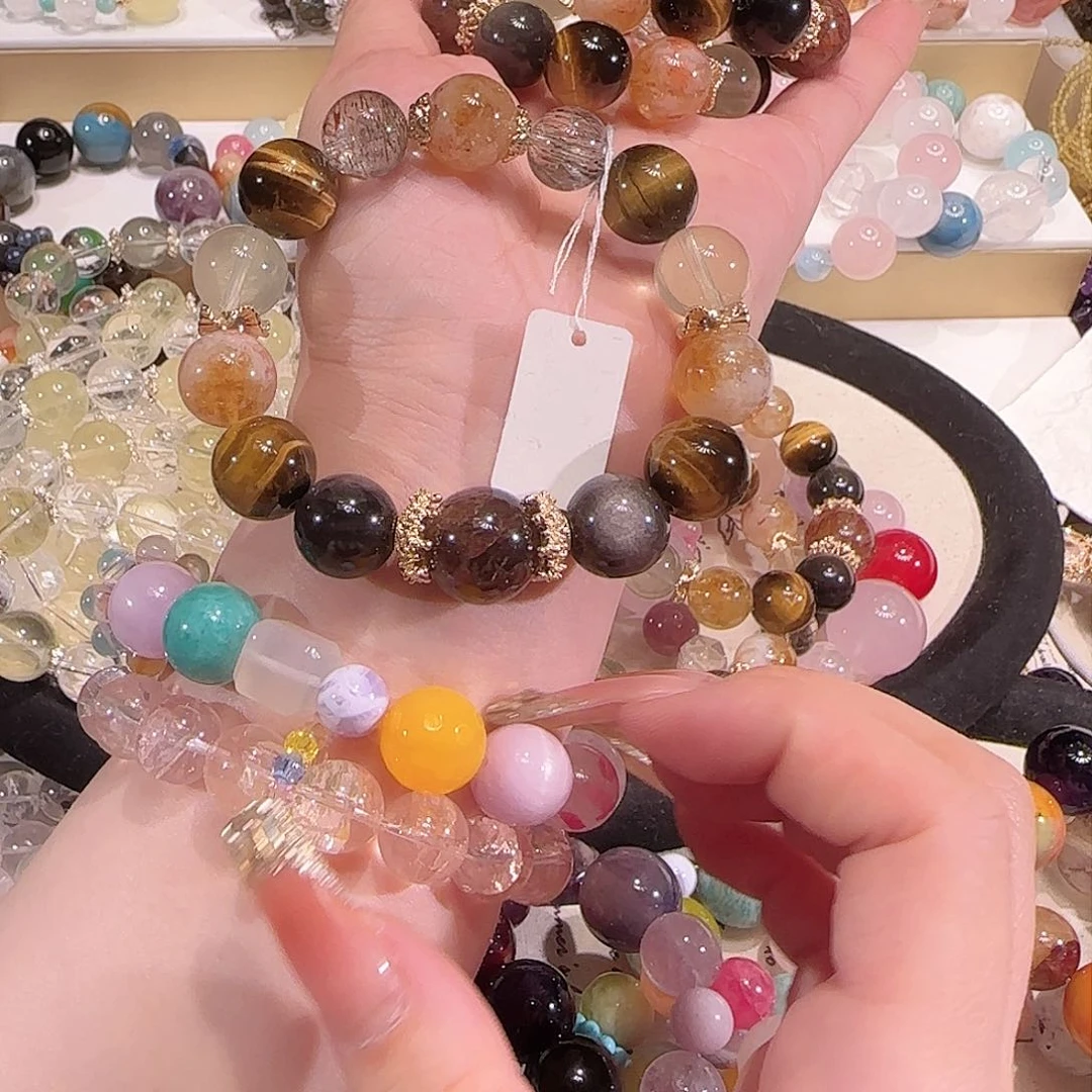 水晶手镯未镶嵌吧