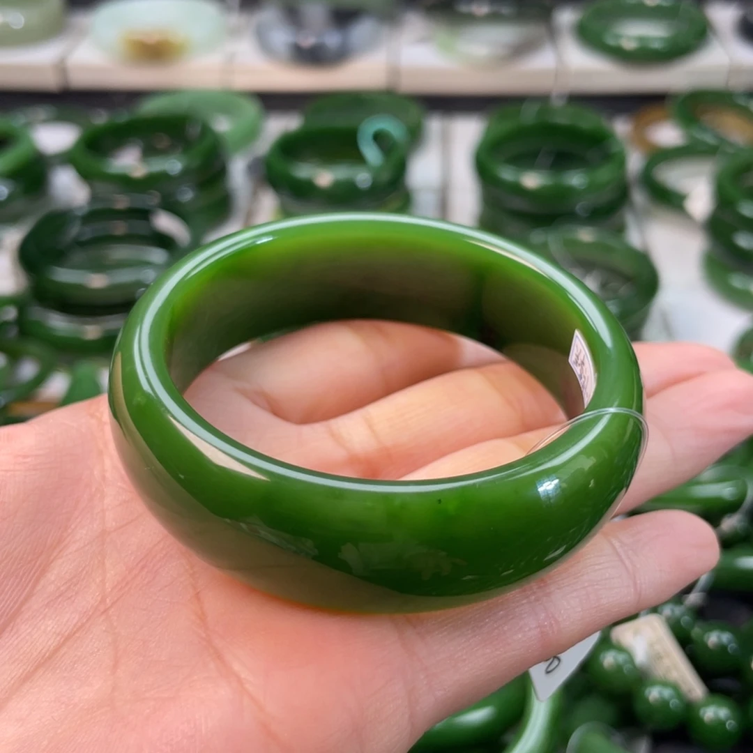 和田玉（碧玉）手镯未镶嵌
