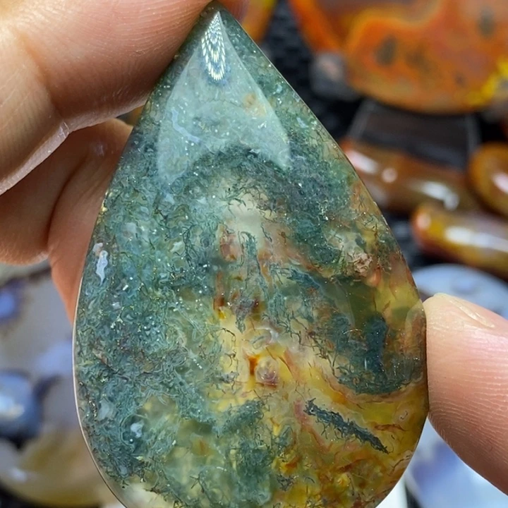 玛瑙/玉髓颈饰未镶嵌