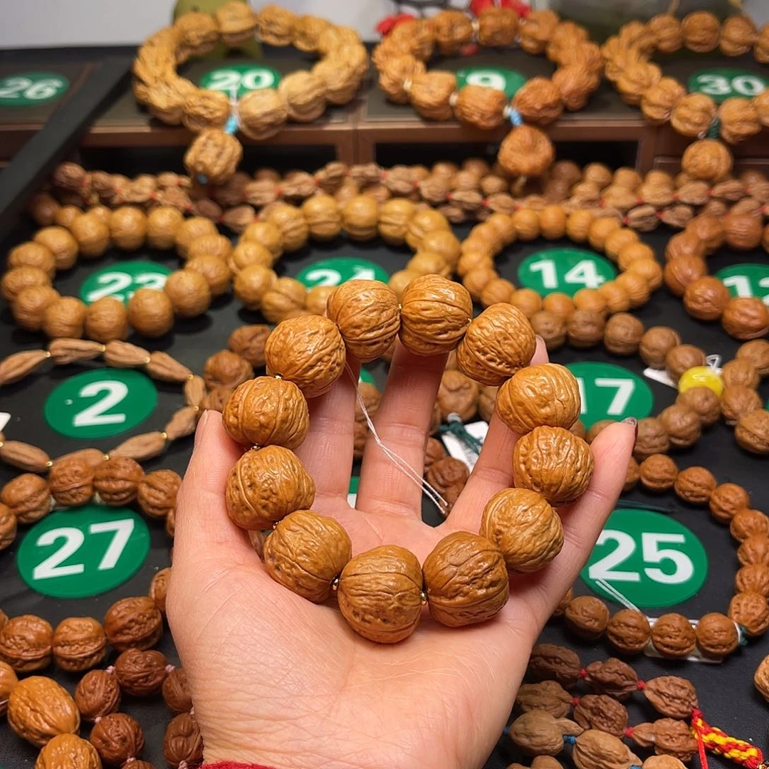 文玩核桃手串22尺寸面包鞋