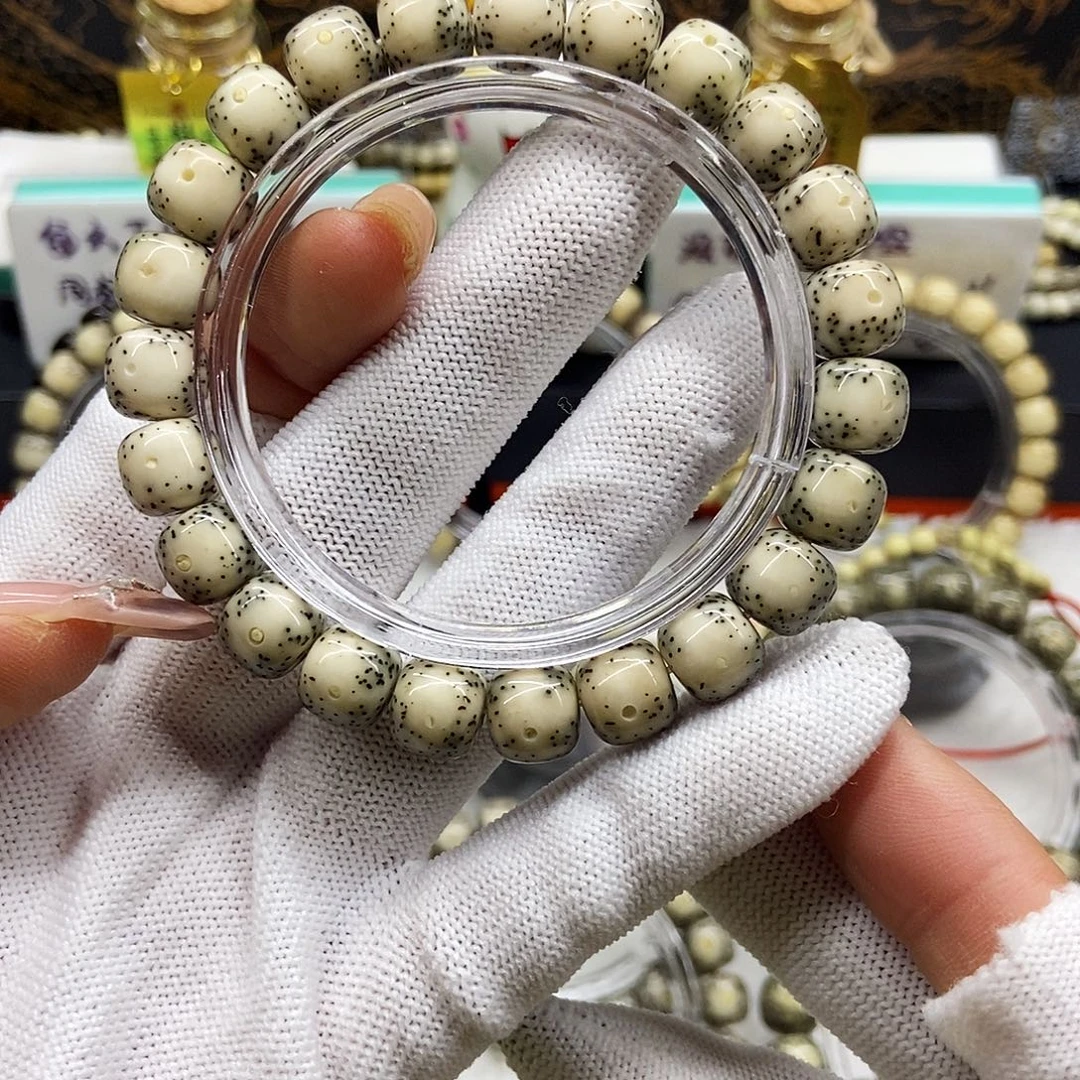 用***3手串星月菩提通体