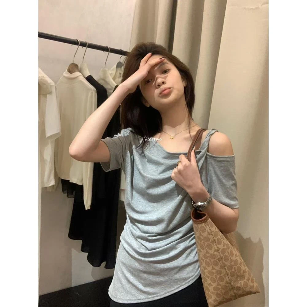 设计感小众露肩T恤女2025夏季新款短袖斜边显瘦休闲上衣