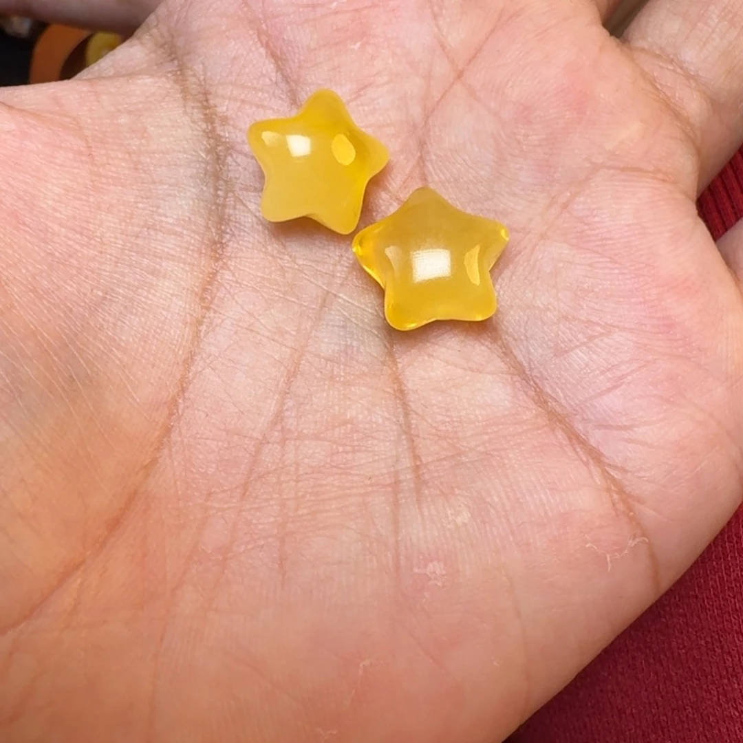 琥珀裸石未镶嵌琥珀