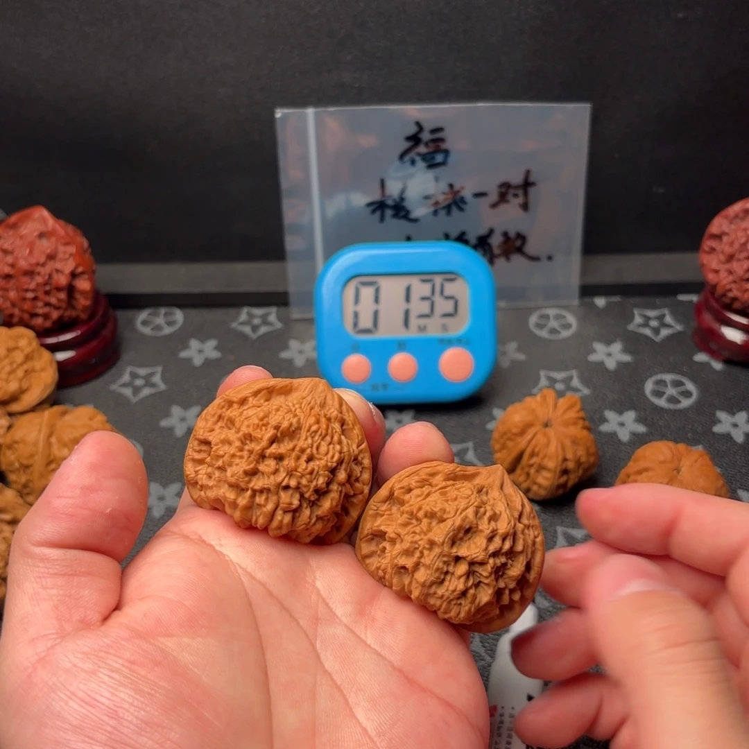 文玩核桃吊坠哈哈