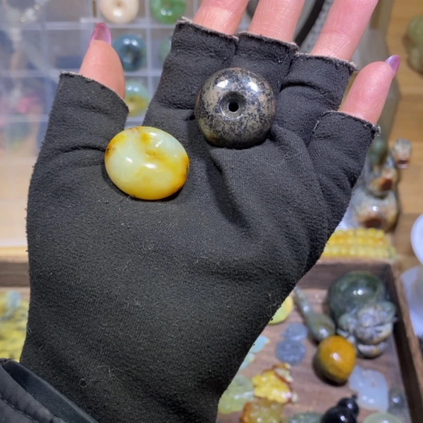 【闪购商品】蛇纹石玉颈饰未镶嵌熊****子32