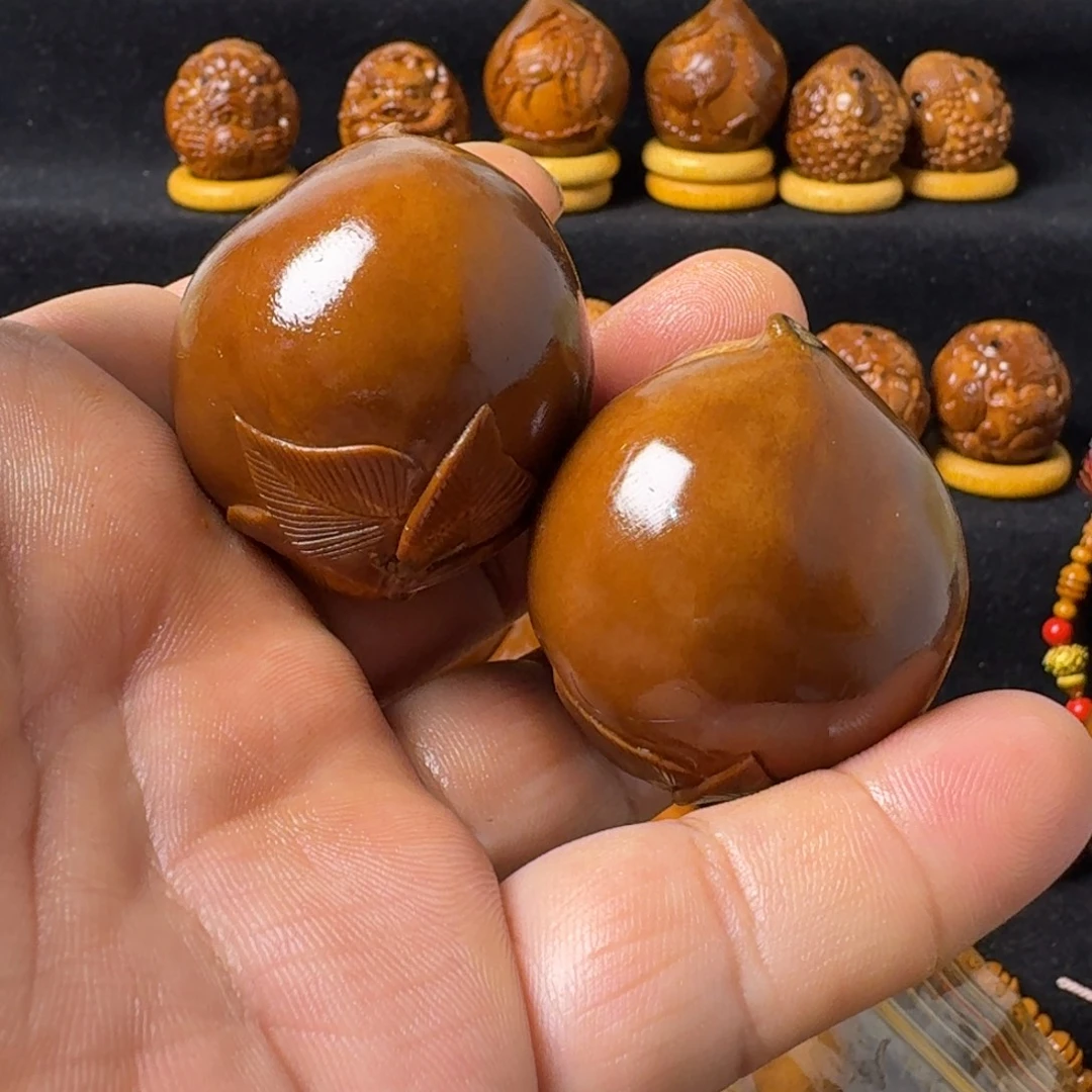 ༀ***ༀ把件橄榄核大桃子又累