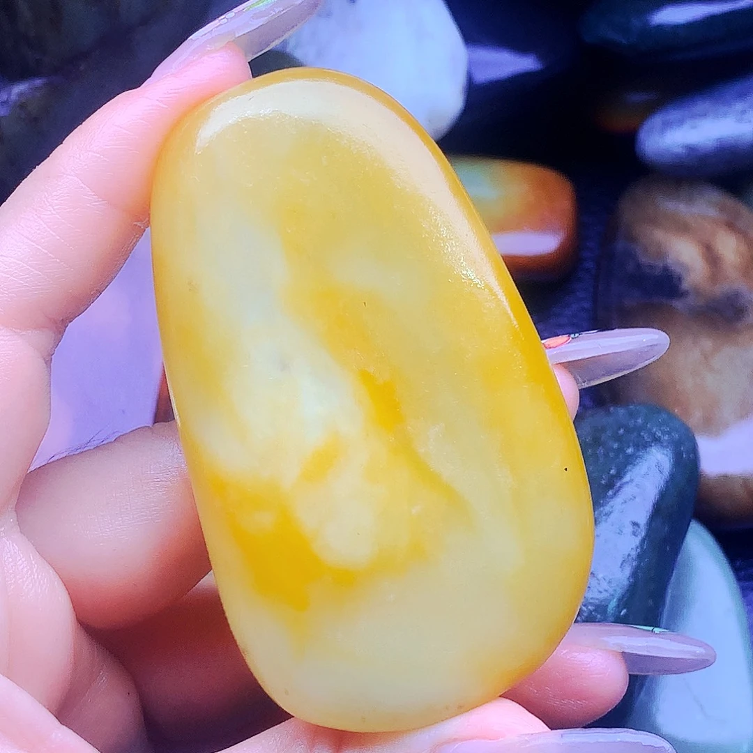 未镶嵌和田玉（糖玉）把件