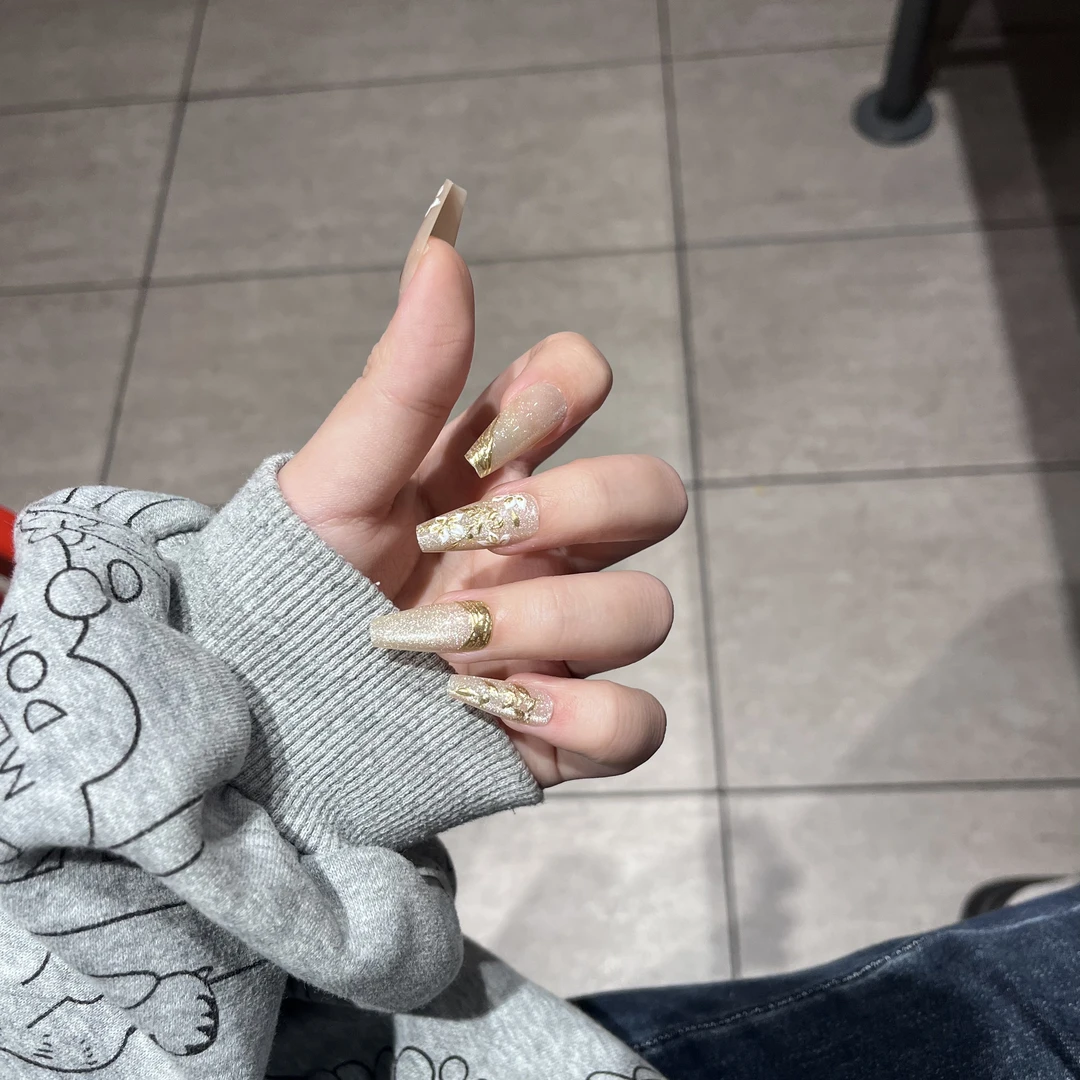 猫眼鎏金花#《小柒家》2025早春夏季爆款半手工穿戴甲显白ins风115