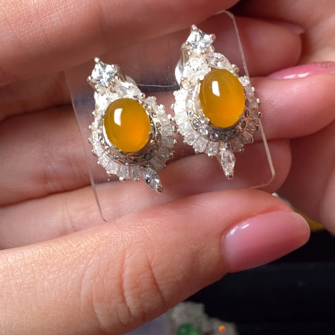 定制翡翠未镶嵌鸡油黄胶底耳钉