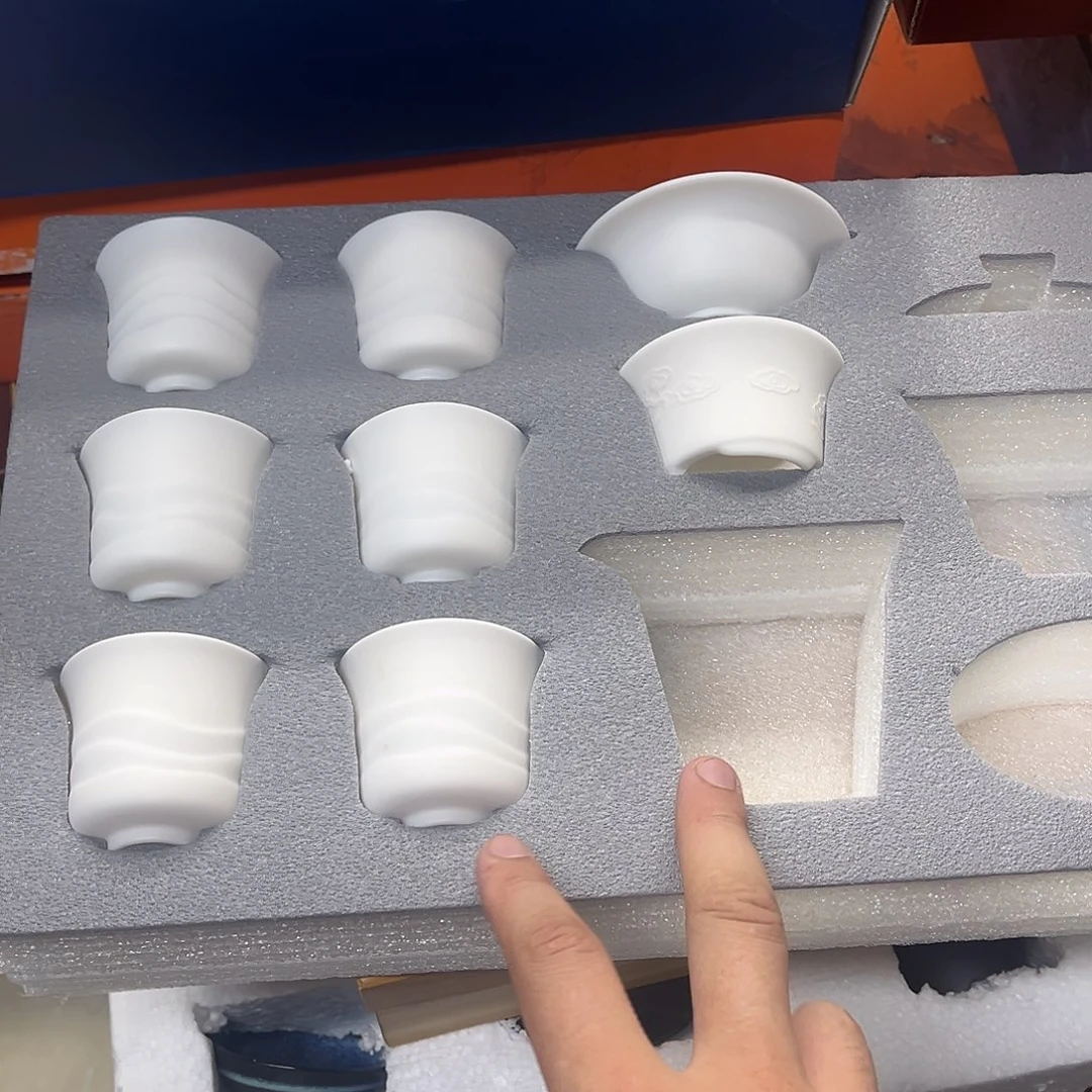 孤品茶具套装等。