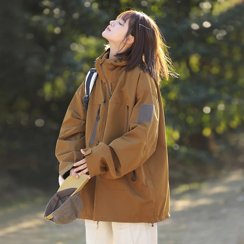 潮牌时尚2025秋季时尚户外运动连帽冲锋衣夹克美式高街机能外套