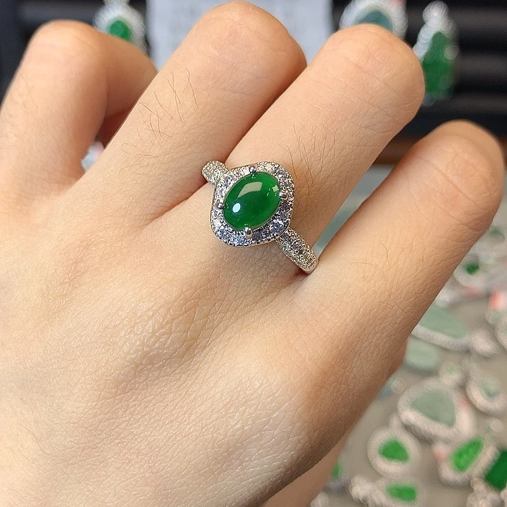 翡翠未镶嵌戒指戒指