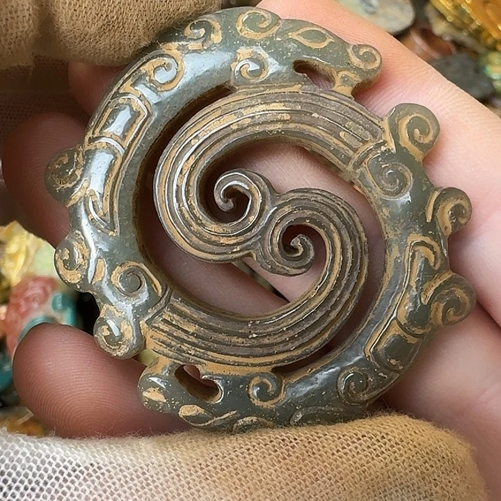 未镶嵌和田玉挂件