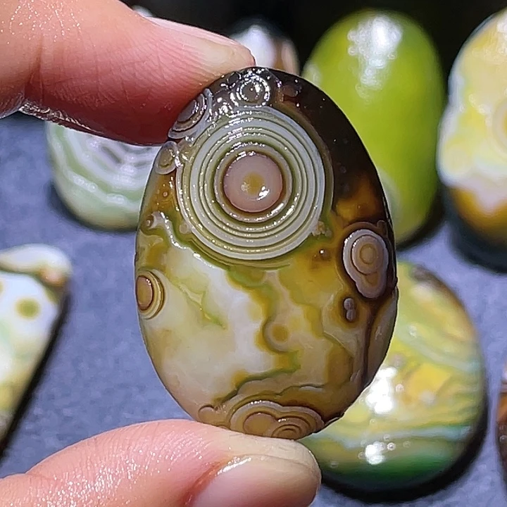 玛瑙/玉髓未镶嵌吊坠(不含链)