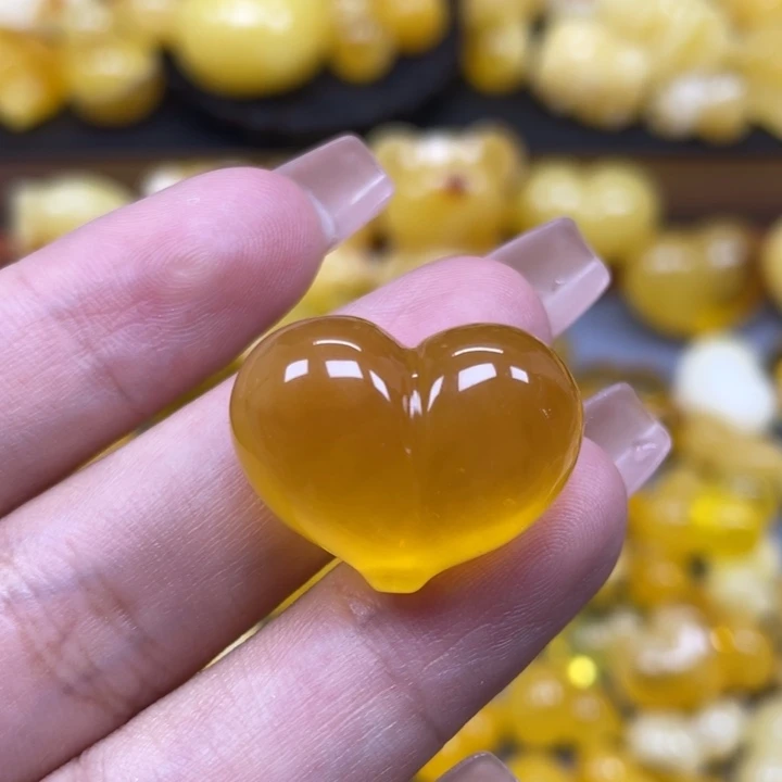 琥珀未镶嵌珠宝奇石