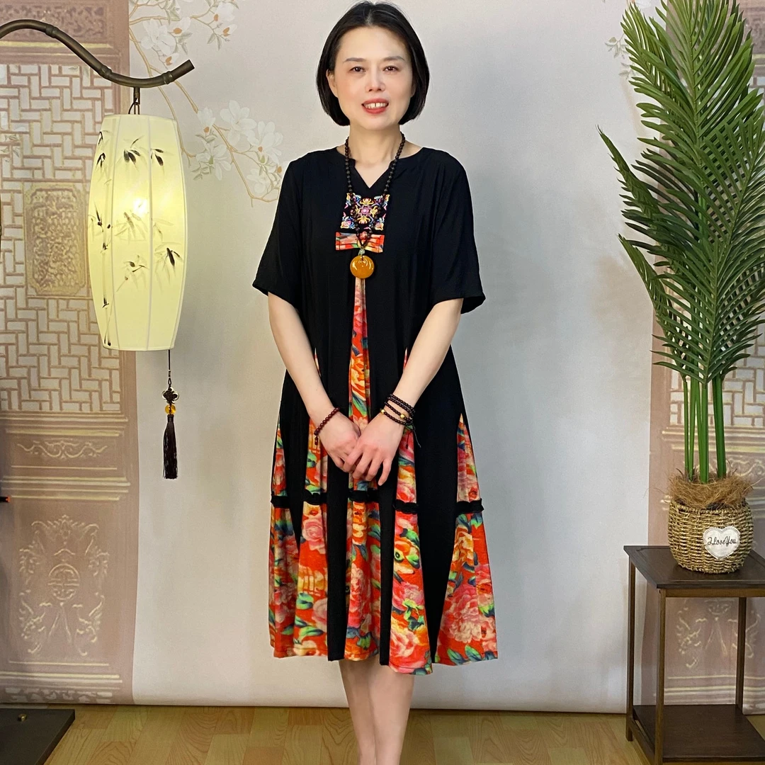 <春韵拼花裙>夏季国风黑底繁华拼接时尚气质宽松妈妈款连衣裙8770