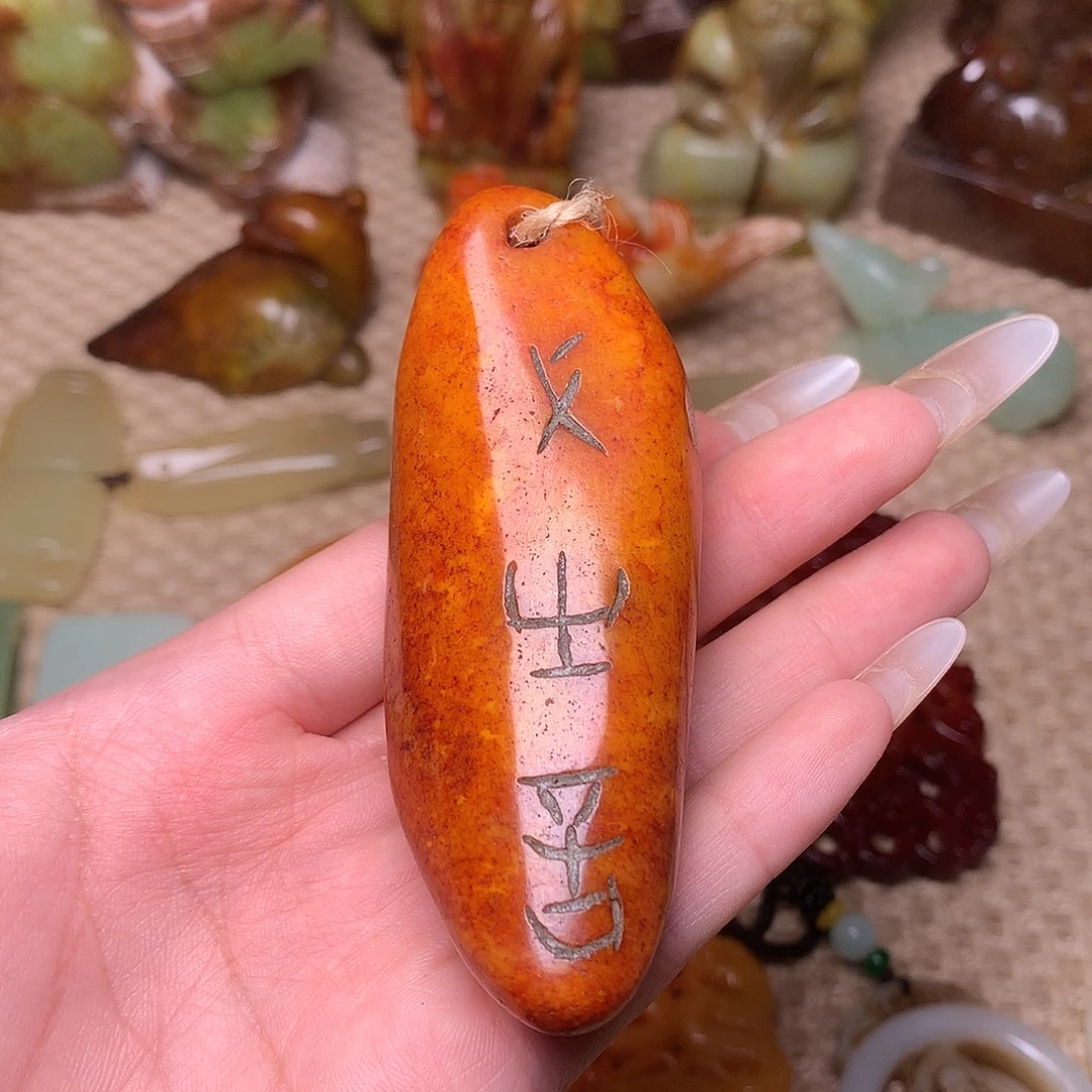 未镶嵌蛇纹石玉颈饰