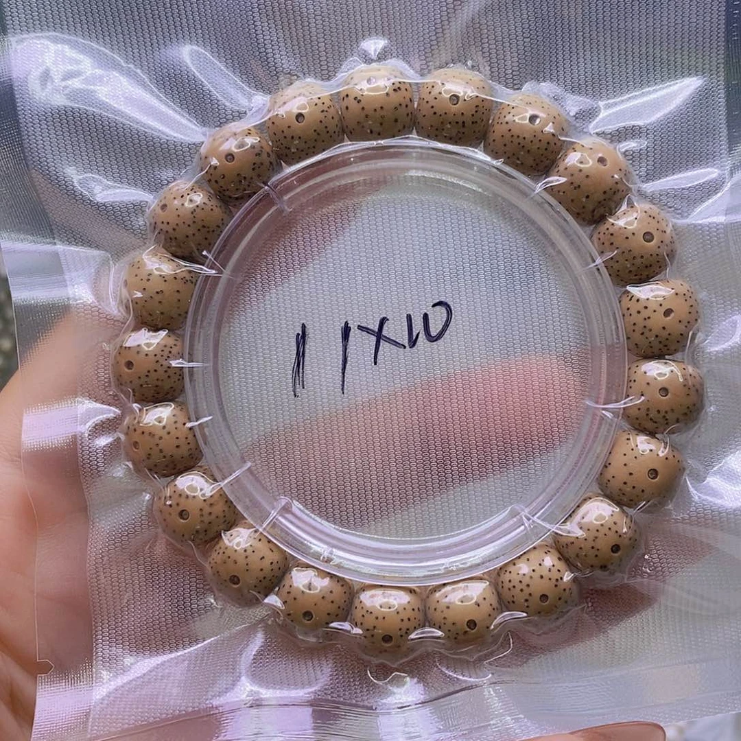 星月菩提吊坠鸡油黄