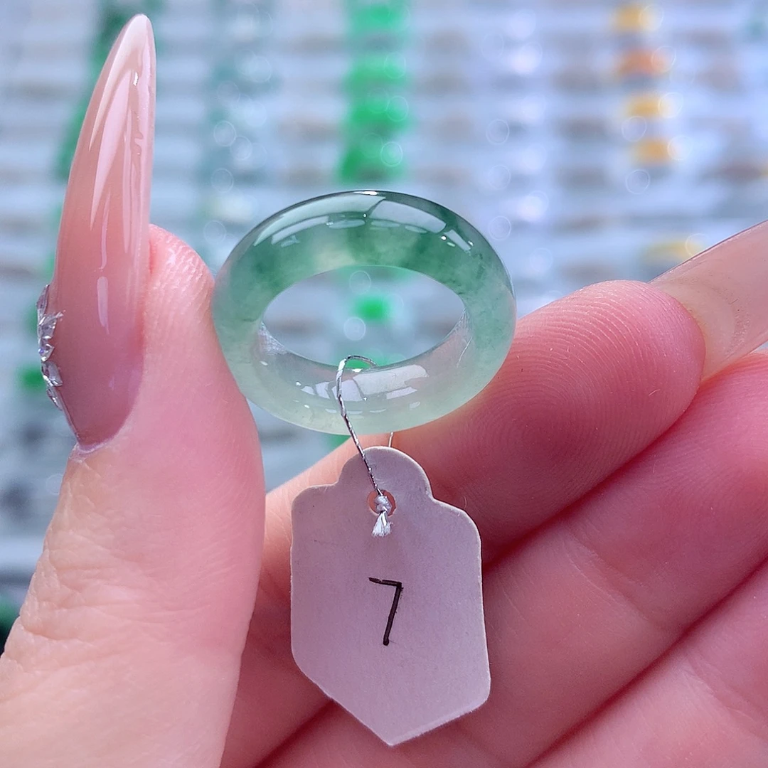 翡翠未镶嵌戒指天然