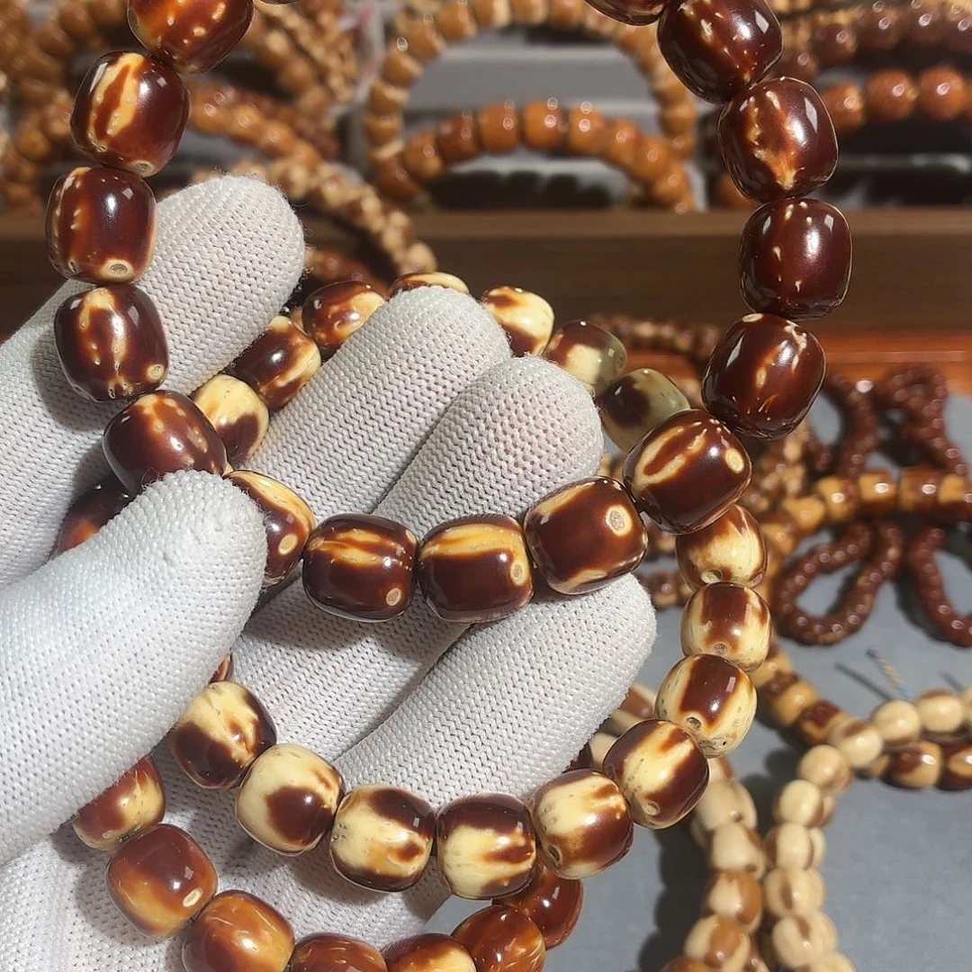 草****紫金鼠吊坠半实心火烧云