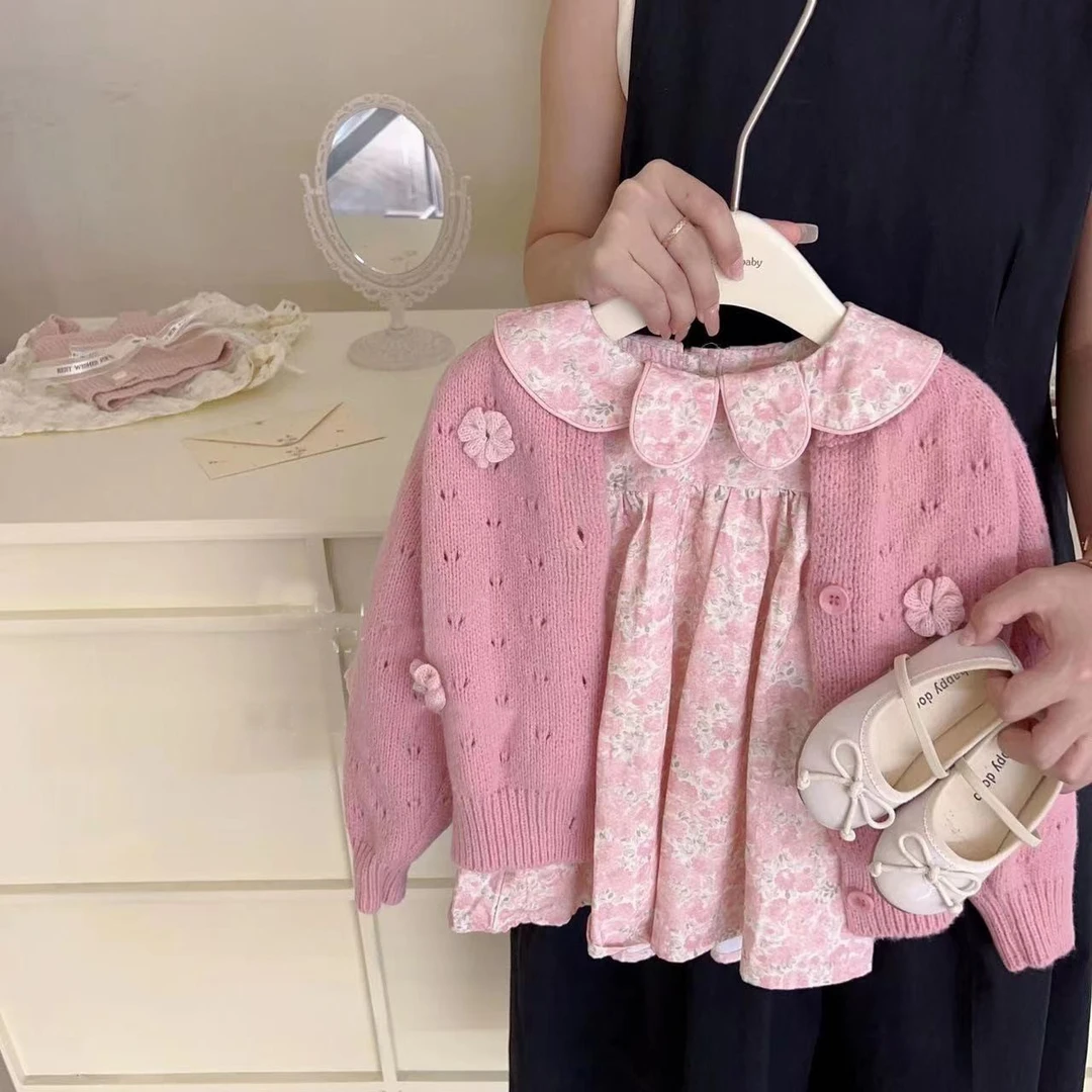 韩系女童2025春秋装洋气儿童碎花裙花朵针织开衫娃娃领连衣裙
