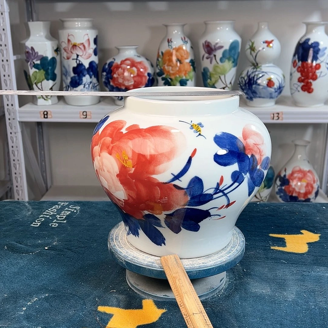 摆件景德镇陶瓷大口红牡