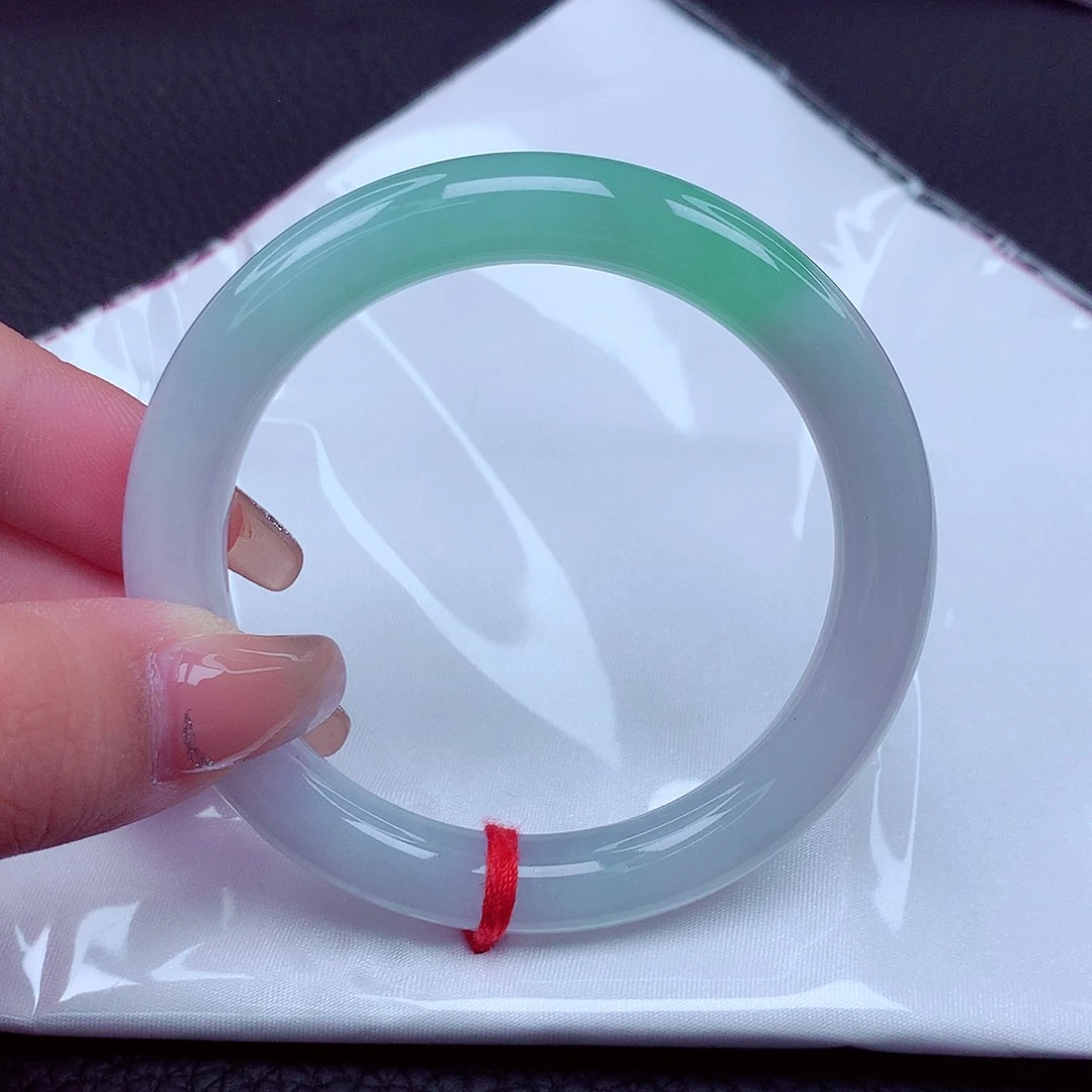 静***风翡翠手镯未镶嵌天然缅甸