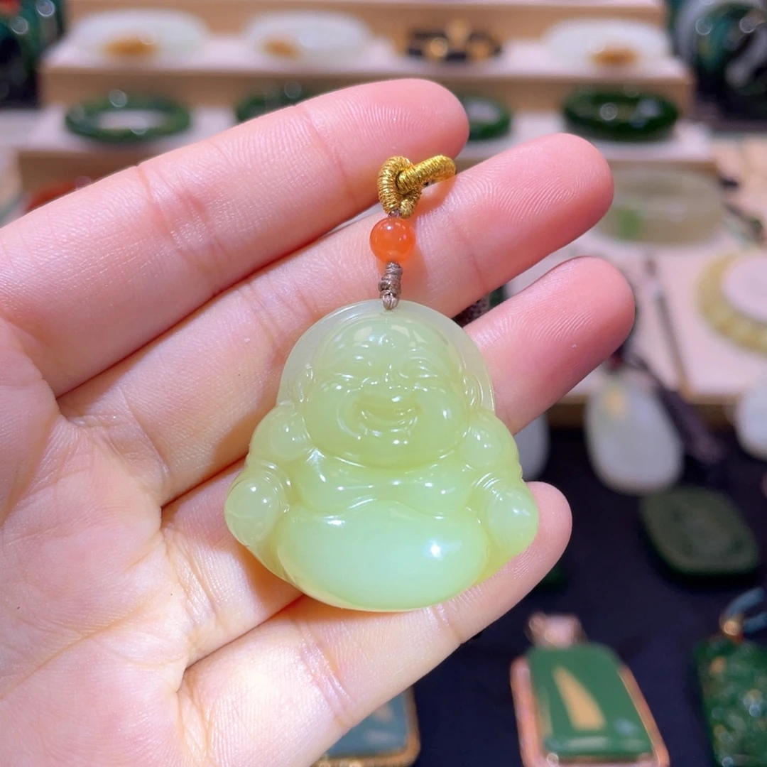 和田玉未镶嵌颈饰高品黄口佛公