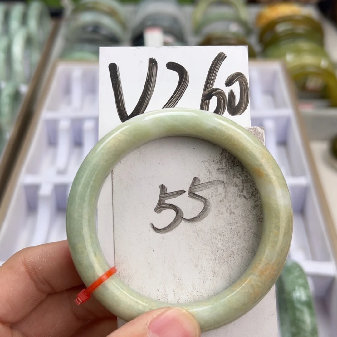 岫玉手镯未镶嵌天然岫玉