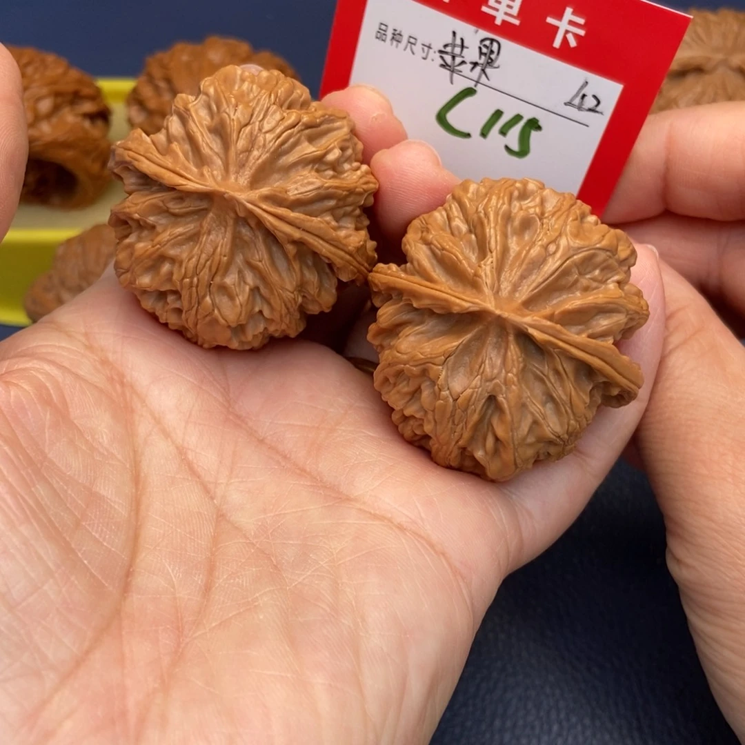 文玩核桃吊坠文玩核桃