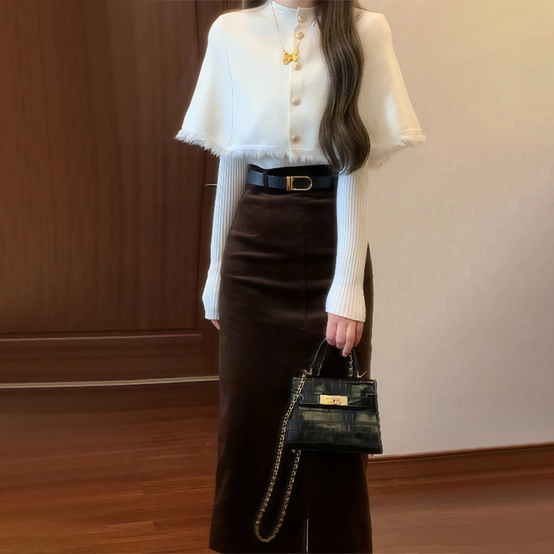 新年战袍白色针织连衣裙子女秋冬季2024新款小个子香风穿搭一整套