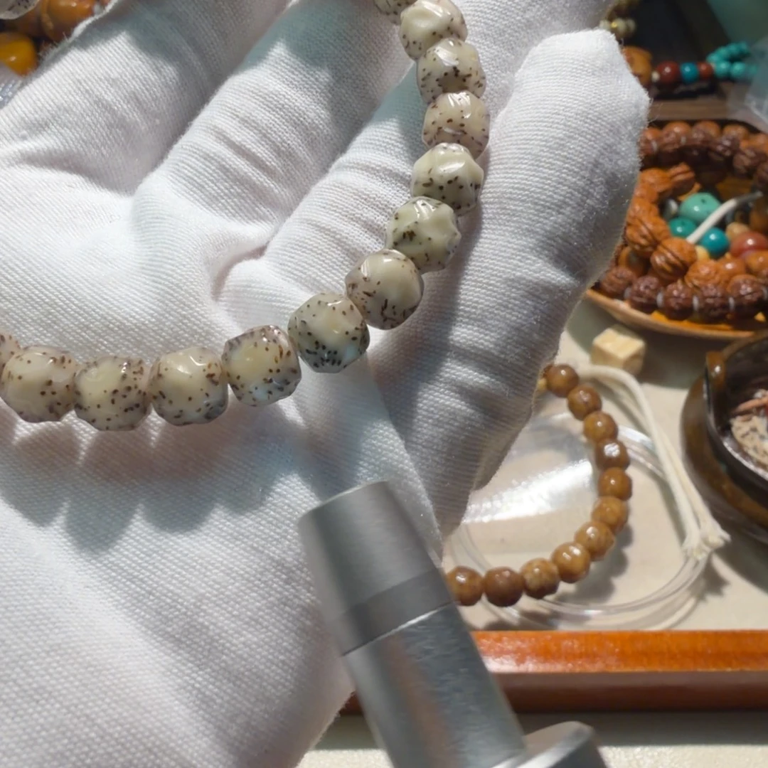 吊坠星月菩提8×7满透满工归圆无相30号