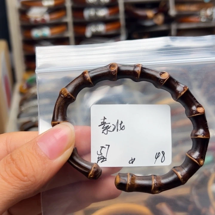 素***妆藤类。。。。。。。。。。。。。。。