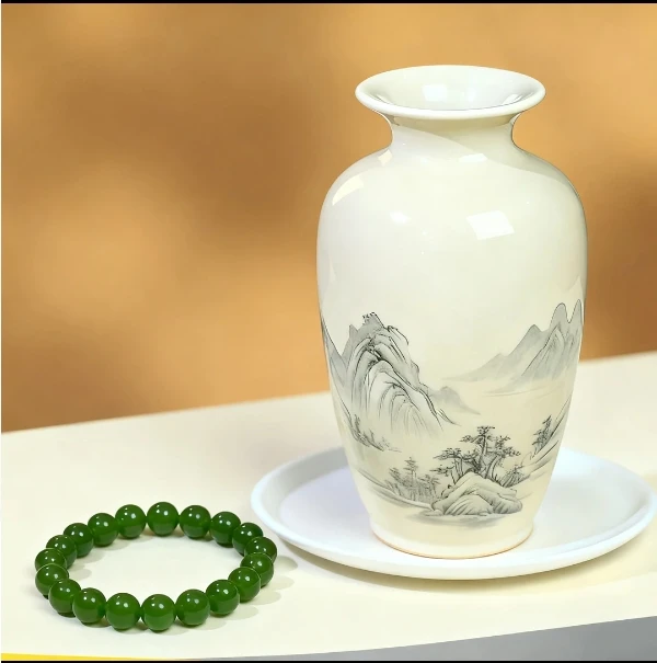 104-精品时尚卡12碧绿手串！