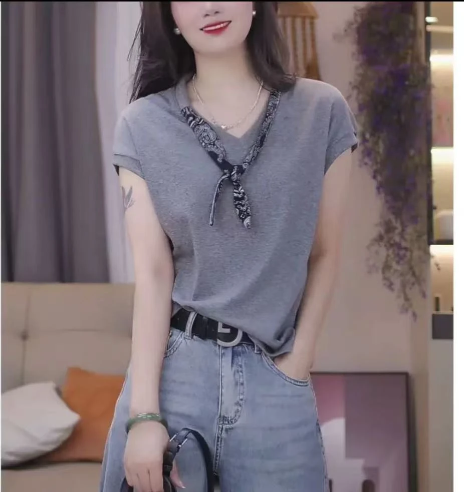 《优麦汇》Y6200夏款V领设计感时尚百搭无袖显瘦上衣女