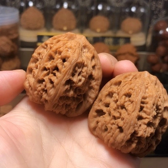 全品：高炮南疆石