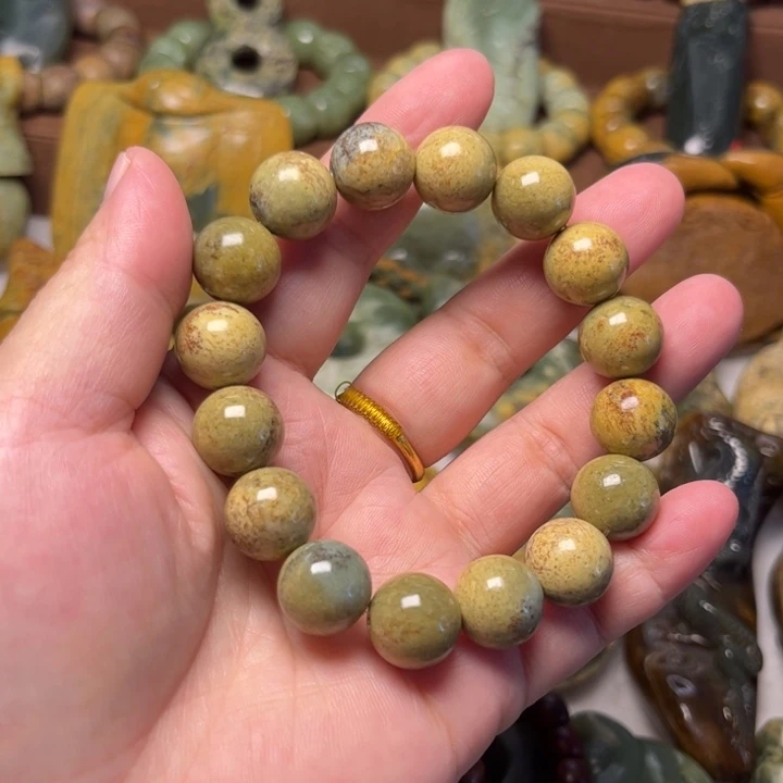 未镶嵌岫岩河磨玉（透闪石质玉）珠宝奇石