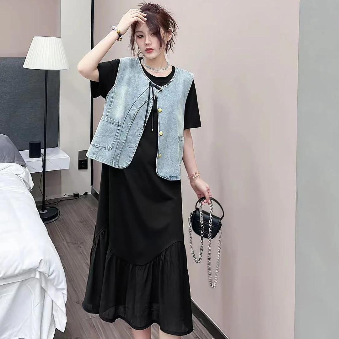 大码女装流苏盘扣牛仔马甲圆领短袖T恤裙胖妹妹春秋款简约两件套