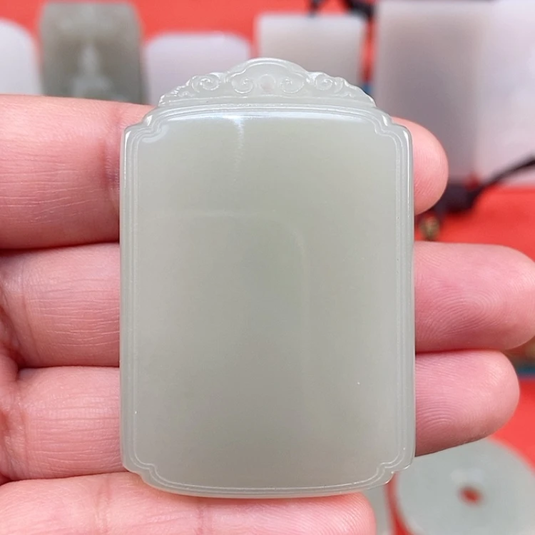 【闪购商品】颈饰未镶嵌和田玉