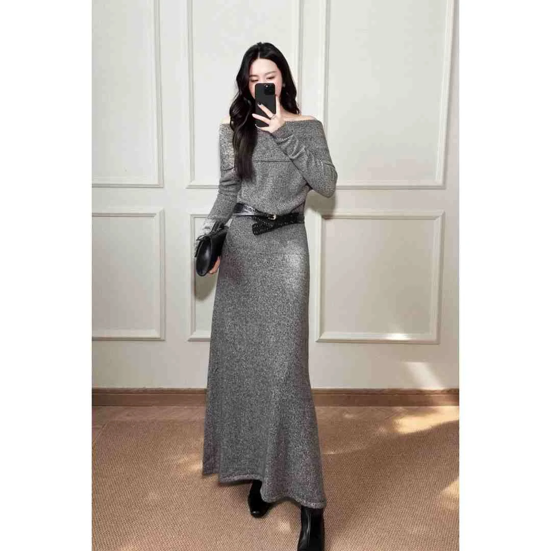 【慵懒至上】新款冬季气质一字肩设计收腰大裙摆连衣裙