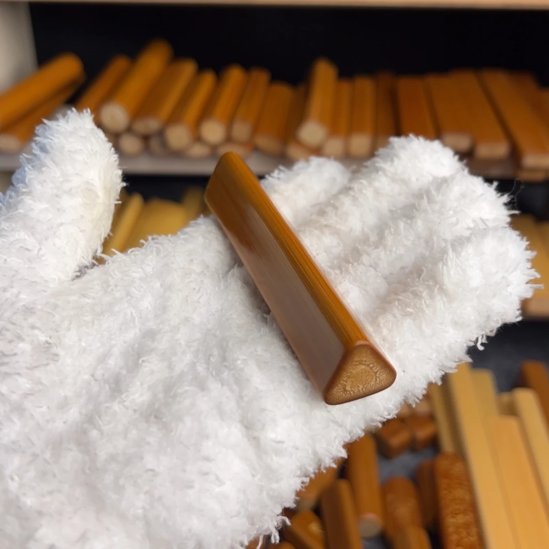 愿***红皮三角厚皮满密精品对半切