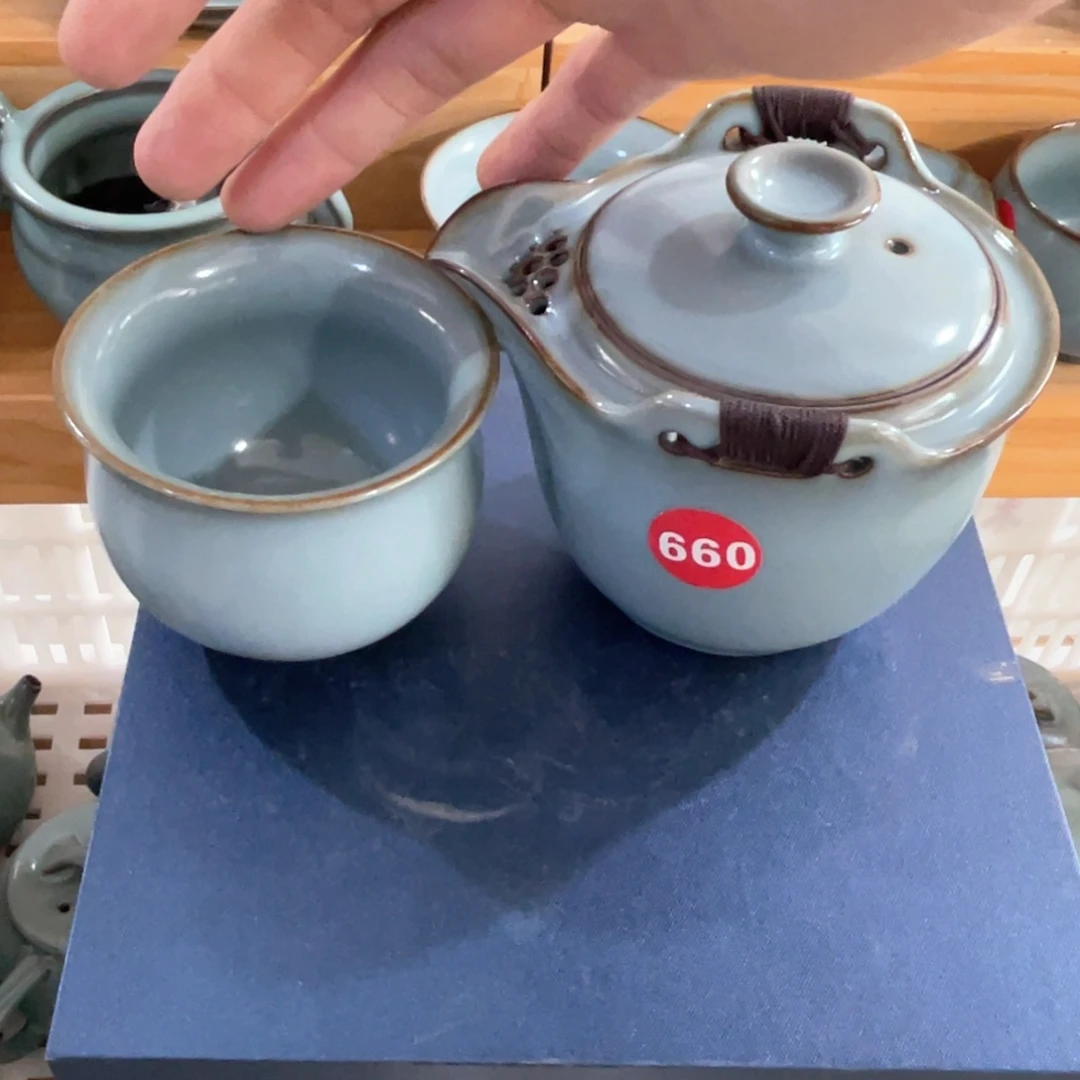 瓷片小微瑕的。。。。。。。。。。