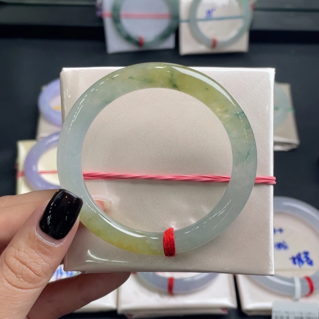 翡翠未镶嵌手镯翡翠手镯