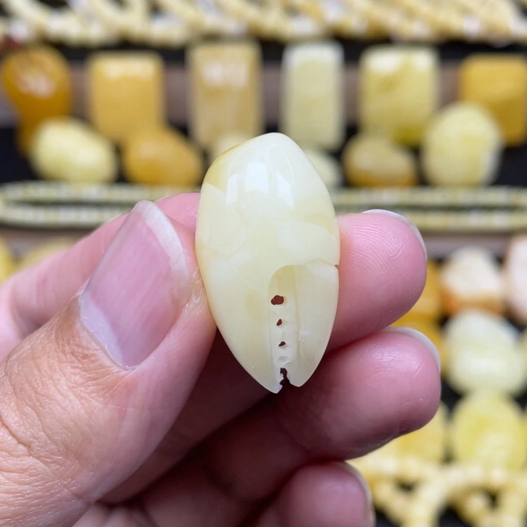 琥珀未镶嵌裸石琥珀蜜蜡