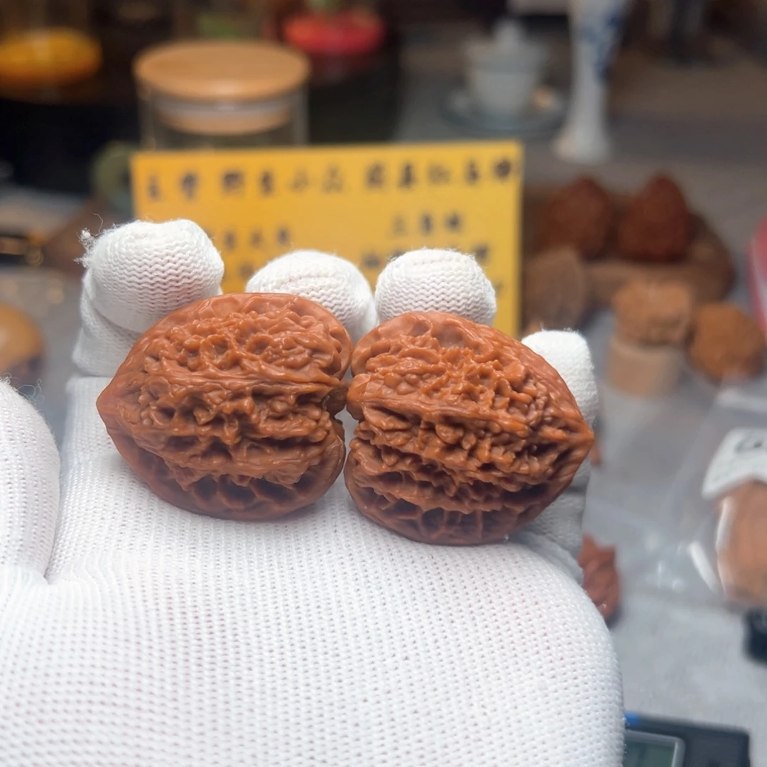 文玩核桃吊坠野牛683