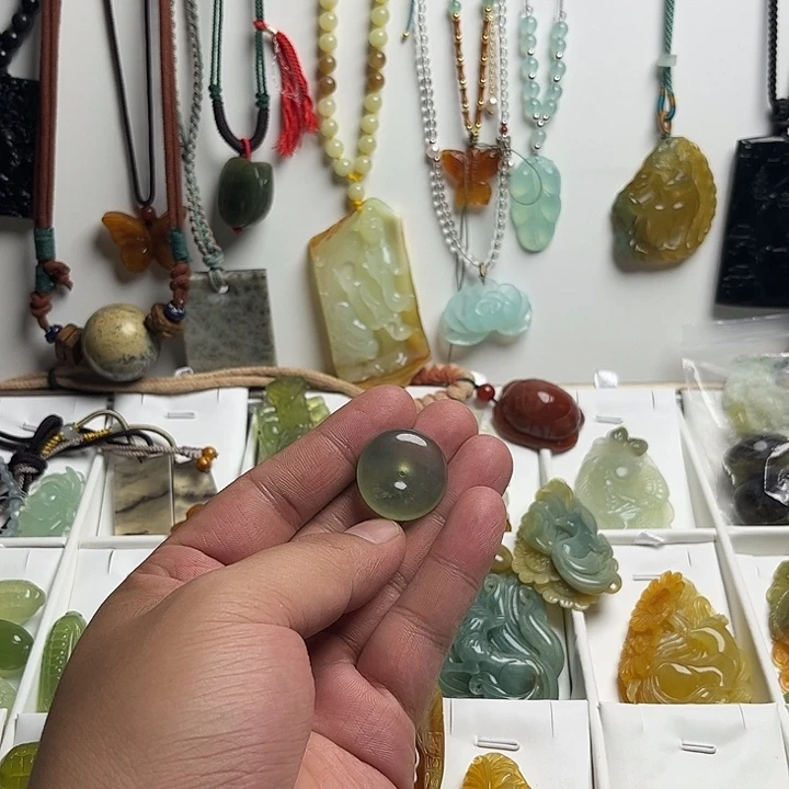蛇纹石玉合金颈饰