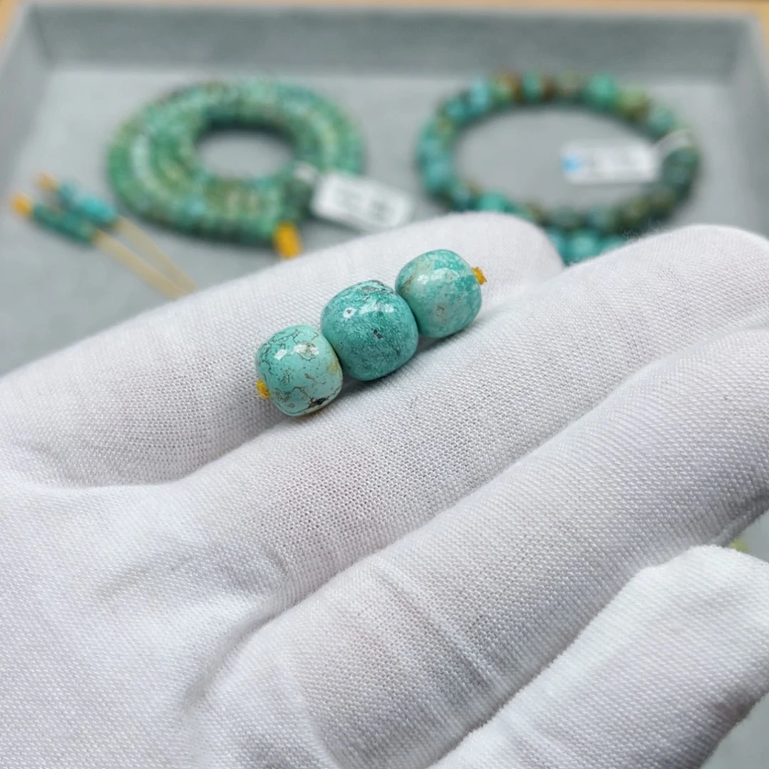 绿松石未镶嵌挂件