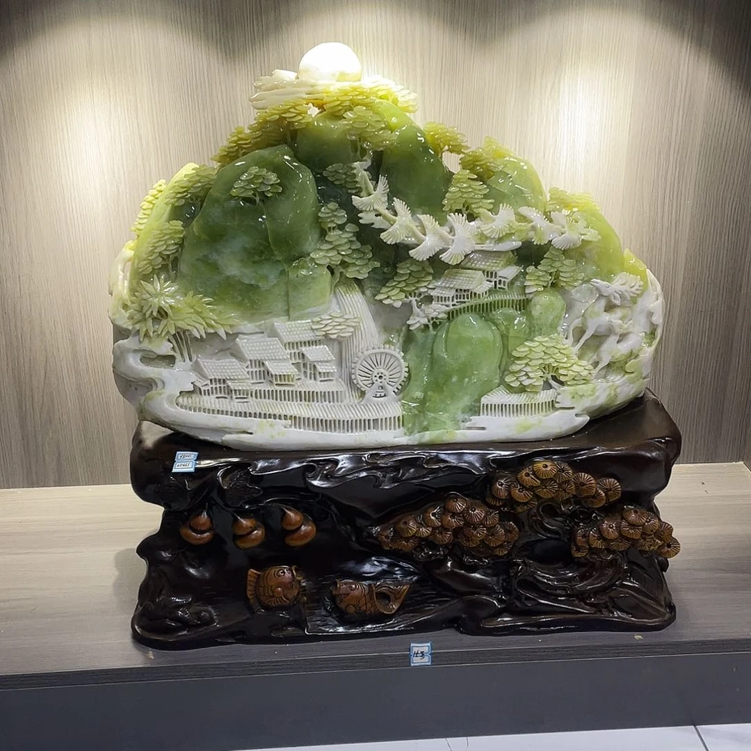 蛇纹石玉（覆膜）未镶嵌珠宝奇石