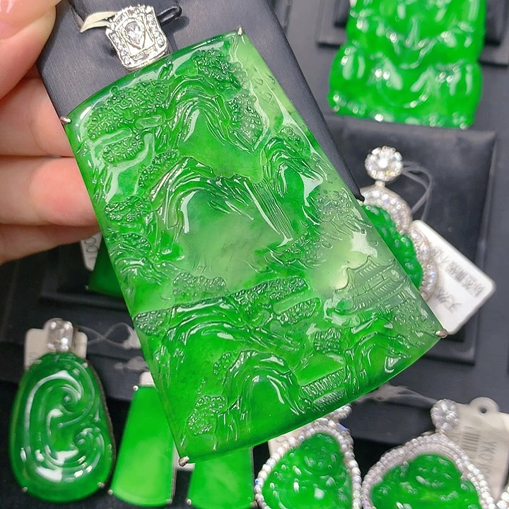 颈饰未镶嵌翡翠元气