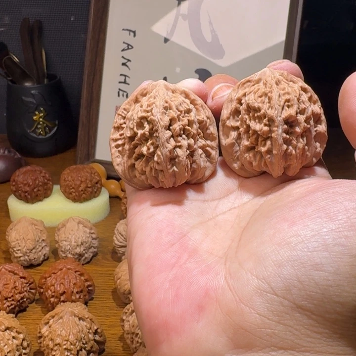 我***啊吊坠文玩核桃44尺寸山地楼